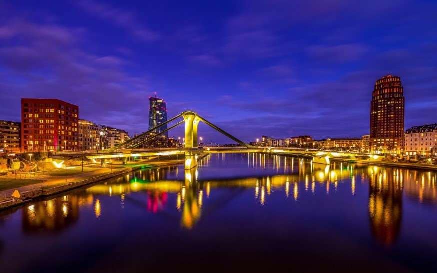 Frankfurt Bridge (Flosserbrucke)